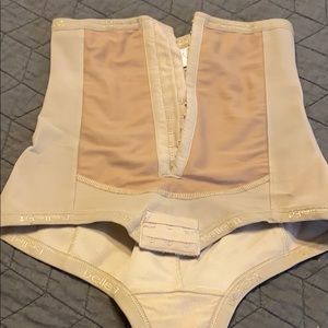 BelleFit postpartum corset size small